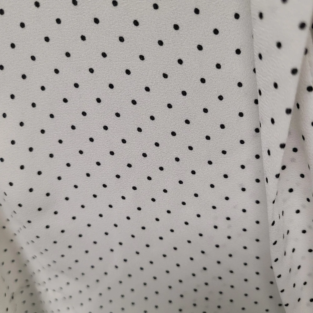 J Crew‎ Sleeveless Polka Dots Button Front Blouse V-Neck Size Medium